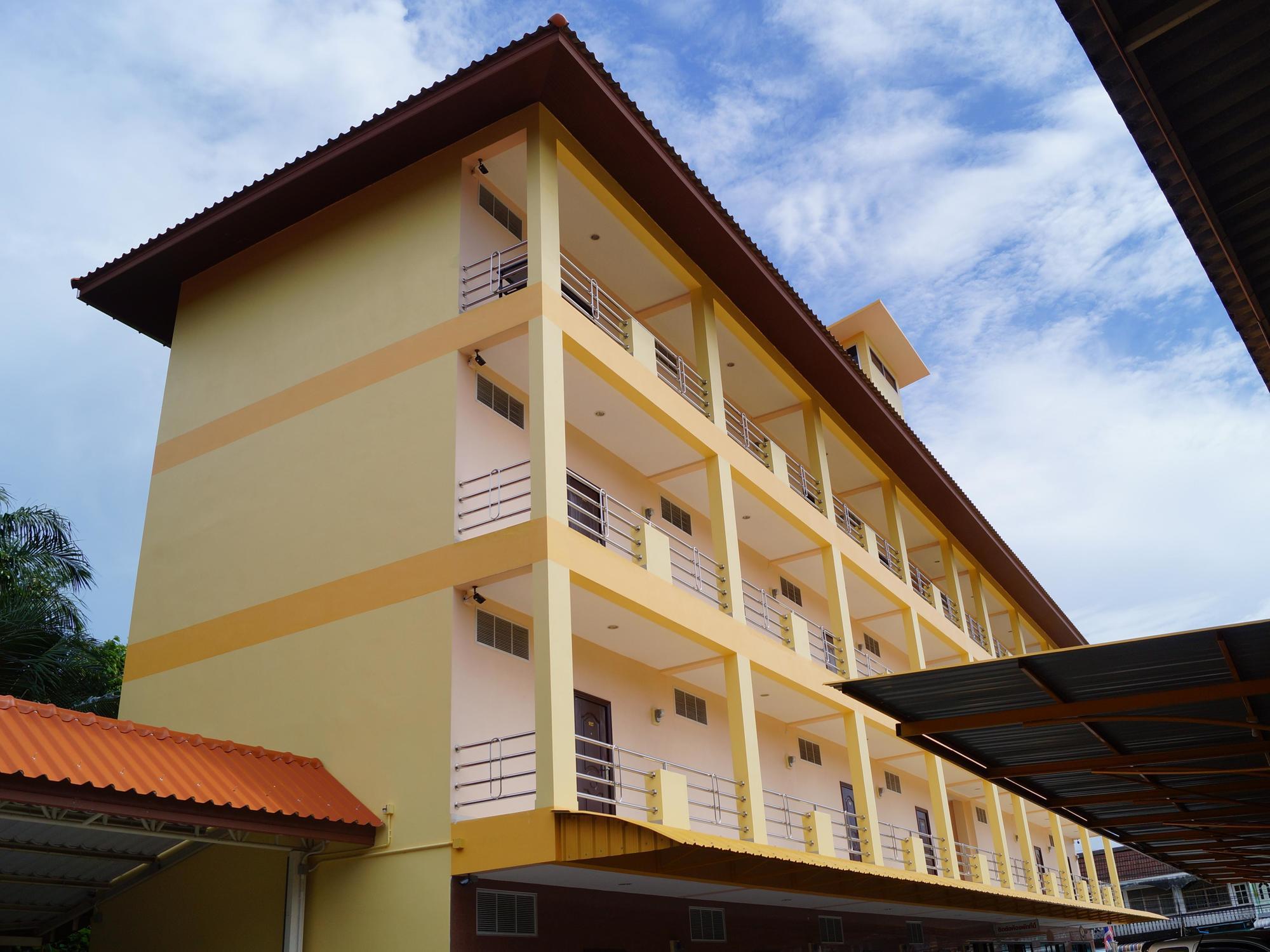 Jirasin Hotel & Apartment Ranong Ngoại thất bức ảnh