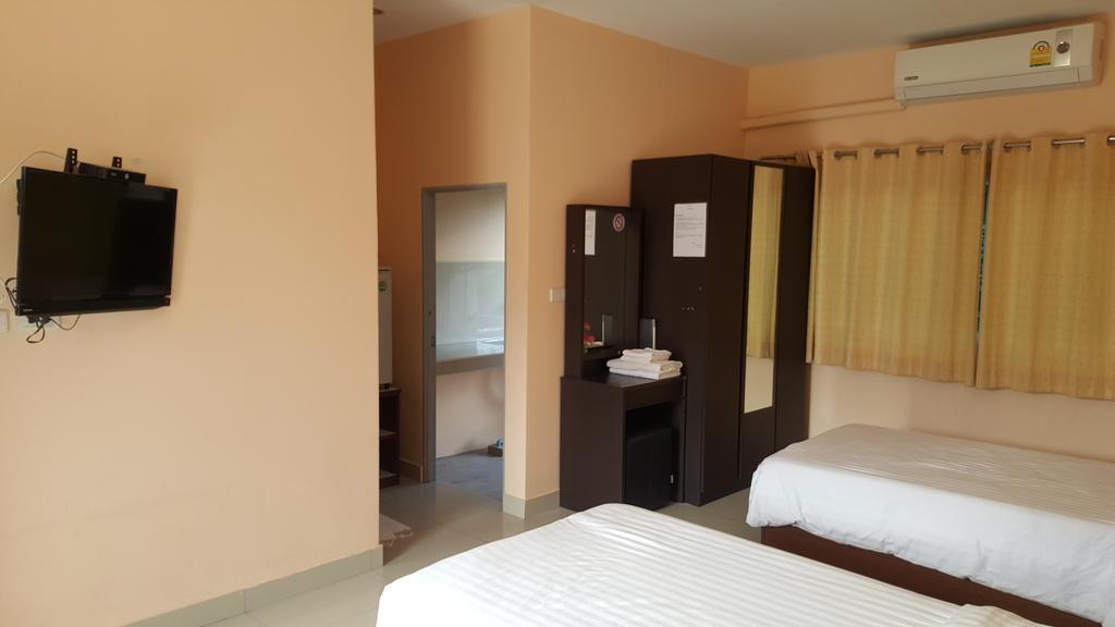 Jirasin Hotel & Apartment Ranong Ngoại thất bức ảnh
