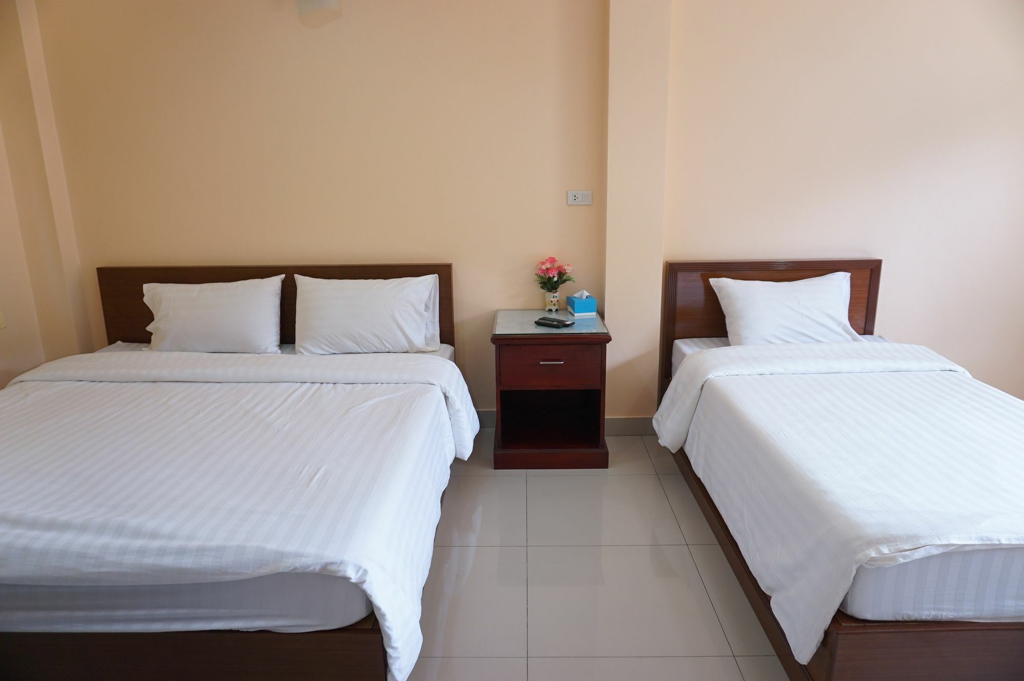 Jirasin Hotel & Apartment Ranong Ngoại thất bức ảnh