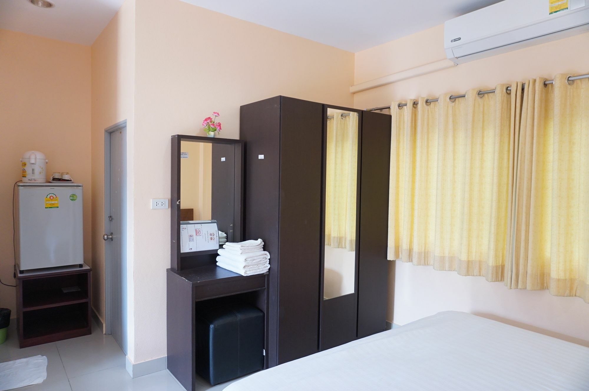 Jirasin Hotel & Apartment Ranong Ngoại thất bức ảnh